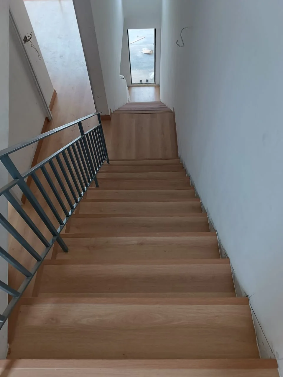 Koi Park Residence, Antara Gapi — krono laminate · f-185 · 8 mm, original project photograph 3