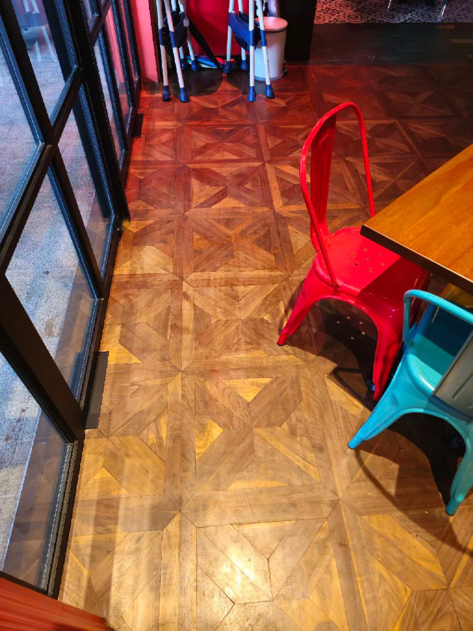 La Boca Cafe, Pavilion Damansara — walnut design parquet, original project photograph 2